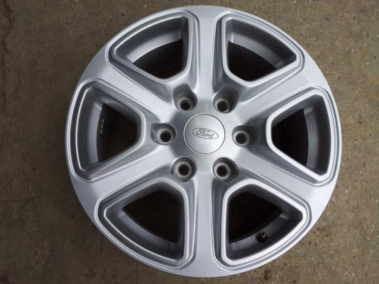 แม็กซ์กระบะ_สวย_ทน_ถูก_ใหม่_Ford Range ขอบ 17 นิ้ว (8,900 Bht)