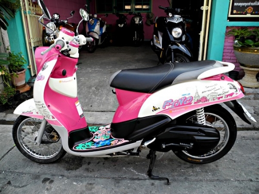 สวยๆ หวานๆ น่า...รักอ่ะ NEW FINO สี ชมพู-ขาว ราคา 27,000 ปี 2012