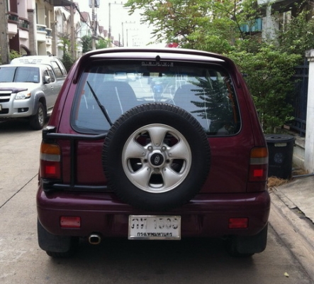 เกียร์ สปอร์ตเทด 2.0 ปี 2000 สีเดิมทั้งคัน ยางใหม่ 90\% ราคา 137,000 บาท