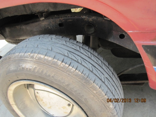 ขายกระบะโตโยต้า LN-30 4 ขอช่วงสั้นเก่าๆ 1 คัน