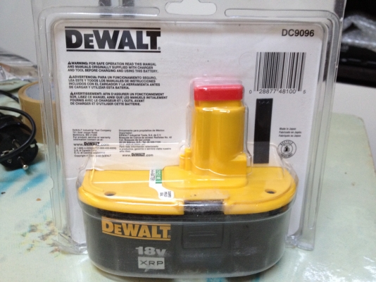 แบ็ต DeWALT DC9096 XRP Ni-Cd 18V2.4A Battery Made in Japan แบ็ต DeWALT DC9096 XRP Ni-Cd 18V2.4A Battery Made in Japan