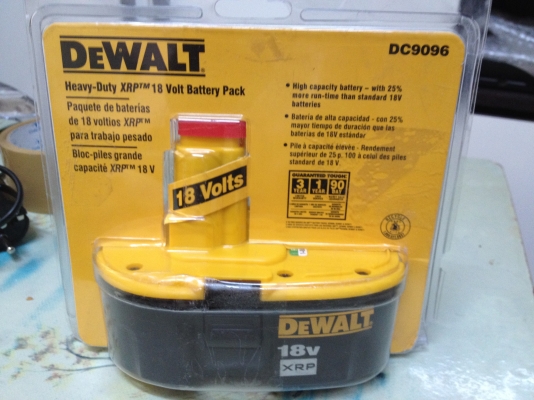 แบ็ต DeWALT DC9096 XRP Ni-Cd 18V2.4A Battery Made in Japan