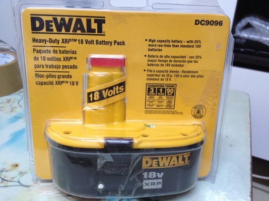แบ็ต DeWALT DC9096 XRP Ni-Cd 18V2.4A Battery Made in Japan แบ็ต DeWALT DC9096 XRP Ni-Cd 18V2.4A Battery Made in Japan