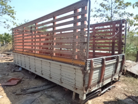 ขายกะบะรถ6ล้อ ยาว5.30 สภาพสวยๆพร้อมยกใสใช้งานได้เลยคับ