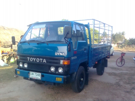 ขายTOYOTA DYNA  4 ล้อกลาง สวยๆพร้อมใช้งานเลย ราคาคุยกันได้