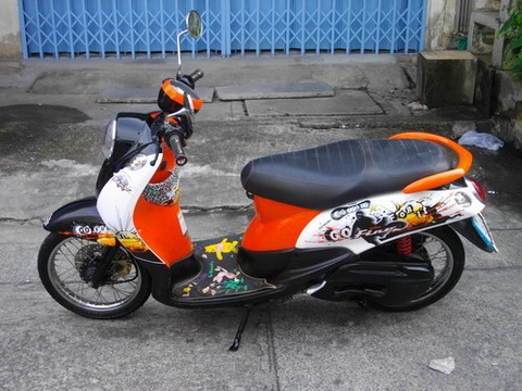 ขาย Fino Extreme สีดำ-ส้ม-ขาว สวยจ๊าบ เครื่องเดิมๆดียอดเยี่ยม95\% ขับดีมาก ราคา 22500 บาท