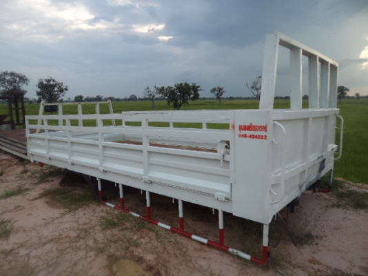 ขายกะบะรถ6ล้อเหล็กทั้งลูก ยาว5.30 สภาพสวยๆพร้อมยกใสใช้งานได้เลยคับ