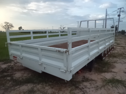 ขายกะบะรถ6ล้อเหล็กทั้งลูก ยาว5.30 สภาพสวยๆพร้อมยกใสใช้งานได้เลยคับ