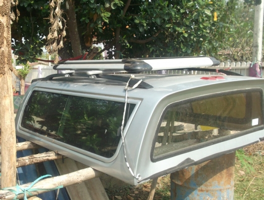 ขายหลังคาแครี่บอย ใส่ดีแม็คแค็ป สีบร์อนเงิน    ชื้อรถมาแล้วไม่อยากใส่  เลยอยากขายคับ