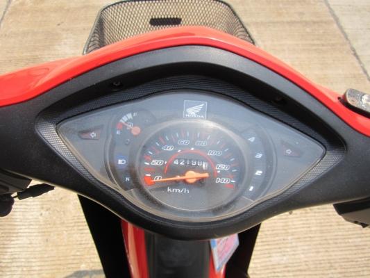 ขายด่วน wave100sปี50รถบ้านเครื่องดีเดิมๆทะเบียน-โอน