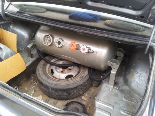 ขายรถเก๋ง สภาพดี เครื่องวิ่งฉิว พร้อมชุดแก๊ส 1ชุด