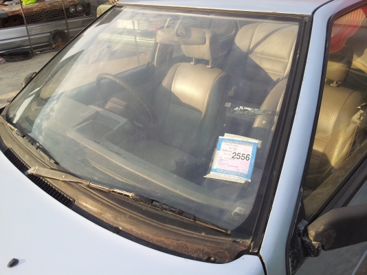 ขายรถเก๋ง สภาพดี เครื่องวิ่งฉิว พร้อมชุดแก๊ส 1ชุด