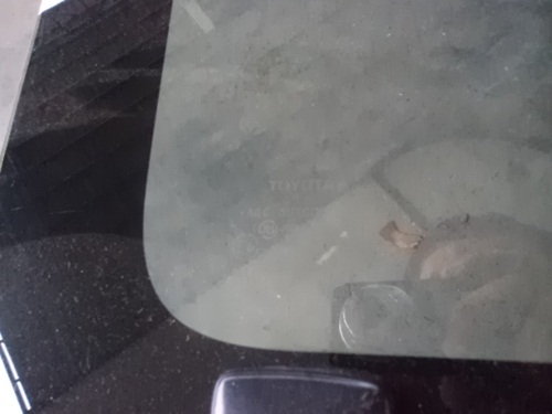 ขายกระจกข้างตัวถังรถตู้รุ่นใหม่ ข้างขวา