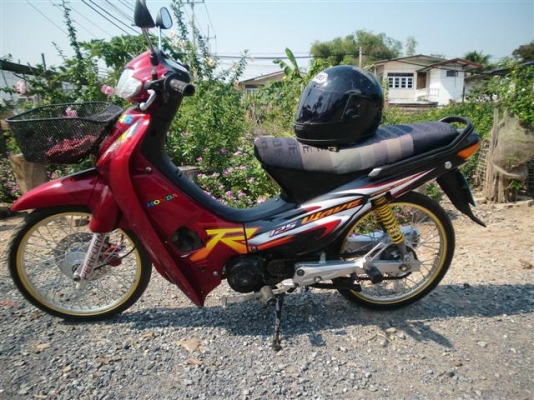 wave  สวยๆ เครื่องแรงๆ