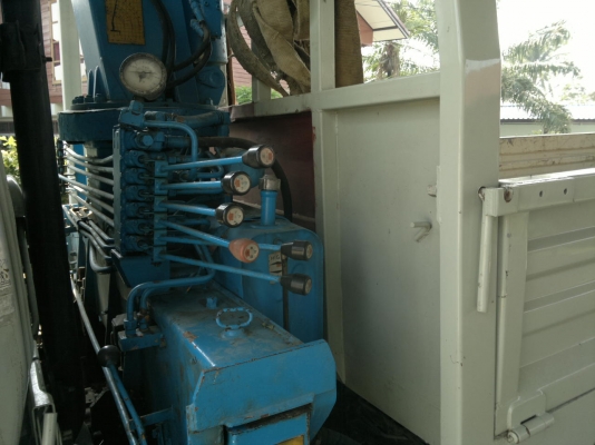 ขาย fc120 ติดเครน 3 ตัน สวยๆ ยาว 5.5 เมตร ขาย fc120 ติดเครน 3 ตัน สวยๆ ยาว 5.5 เมตร