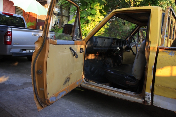 ขาย Datsun 620 ช้างเหยียบ สภาพแห้งๆ สตาร์ทติดวิ่งได้ เครื่องยนต์ดีมาก