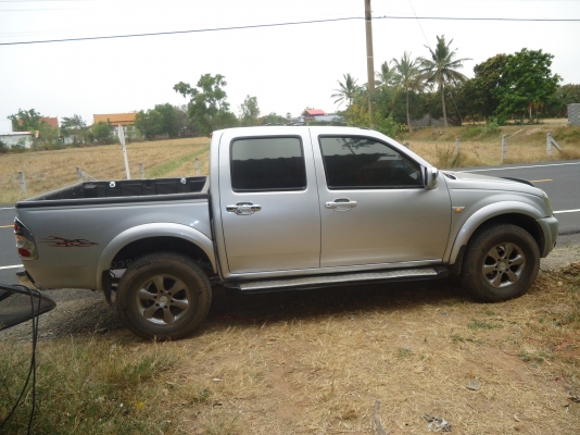 รูปรถนิสสันมาแล้วเชิญดูได้ครับขายด่วน ISUZUDMAXตัวแรก2500turboและนิสสันBIGMปีฝาแดงนะครับ36สีบรอนผมลงไม่ได้ครับ