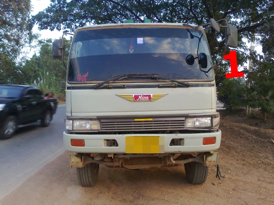 ต้องการ nissan nv