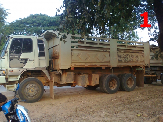 ต้องการ nissan nv