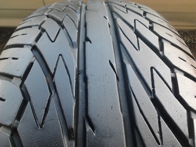 ขายยาง185/65/15 ปี 09+2เส้น/10+2เส้น DUNLOP SP300   1  ชุด