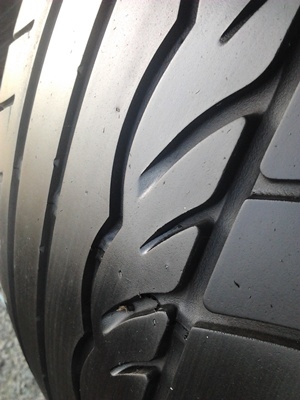 ขายยาง205/55/16 ปี 10 DUNLOP SP 01   1 ชุด