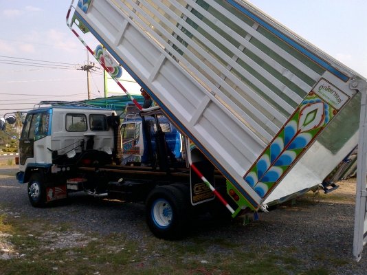 ISUZU Rocky 175 hp รถสวยเวอร์ วิ่งดี คับ ๆ ^^'' ISUZU Rocky 175 hp รถสวยเวอร์ วิ่งดี คับ ๆ ^^''