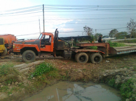 ขายด่วน!..รถสิบล้อ หัวลากโรเบรท STIE 320 จาก USA  พร้อมหาง 2 เพลา มาตรฐาน ยางใหม่ทุกเส้น ! รถสวย ทรงดี พร้อมใช้งาน สุดขีด.