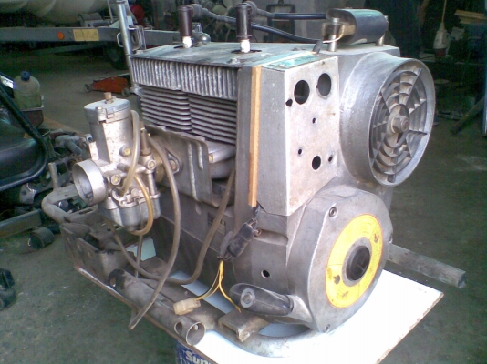 เครื่องเฮิร์ท 2 สูบ