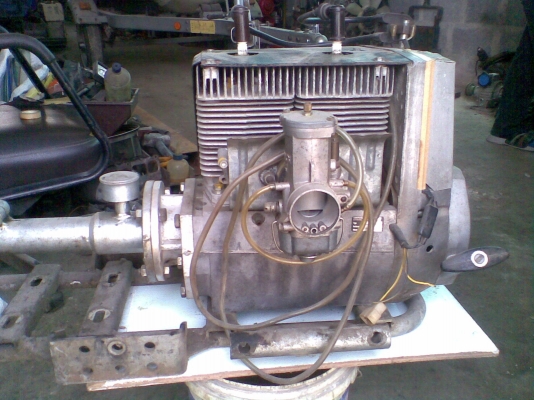 เครื่องเฮิร์ท 2 สูบ