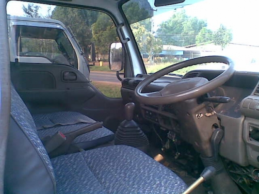 ขายรถ 6 ล้อ อีซูซุ NKR รถมือสองจากญี่ปุ่น ต่อดั๊มใหม่่ ทะเบียนจดใหม่ รถสวยพร้อมใช้