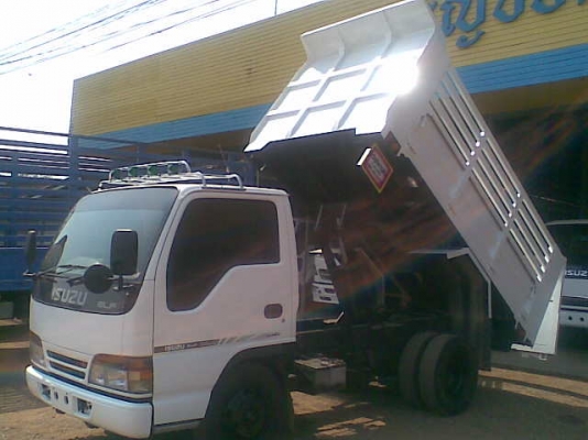 ขายรถ 6 ล้อ อีซูซุ NKR รถมือสองจากญี่ปุ่น ต่อดั๊มใหม่่ ทะเบียนจดใหม่ รถสวยพร้อมใช้