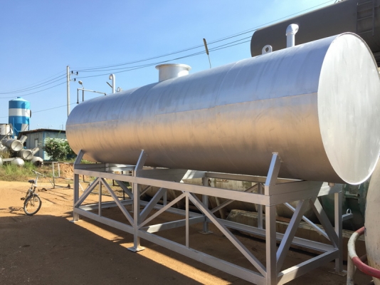 ขายถังน้ำมันเหล็ก 10,000 ลิตร พร้อมขา สภาพพร้อมใช้งาน