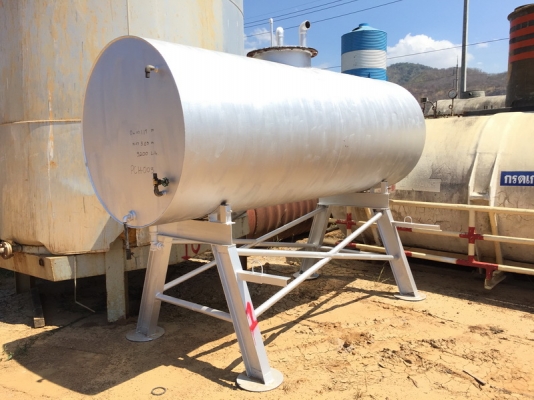 ขายถังน้ำมันเหล็ก ขนาด 3,200 ลิตร สวยมาก พร้อมใช้งาน