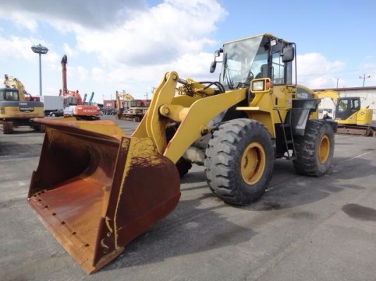ขายคันที่ 2. รถตัก KOMATSU WA320-5 นำเข้าจากญี่ปุ่น 090-986-2521 อ๊อบ