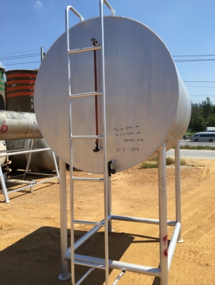 ขายถังน้ำมันเหล็ก ขนาด 3,200 ลิตร พร้อมขา สวยมาก พร้อมใช้งาน ขายถังน้ำมันเหล็ก ขนาด 3,200 ลิตร พร้อมขา สวยมาก พร้อมใช้งาน