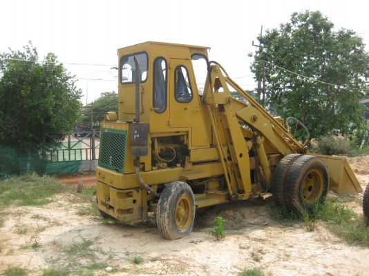 รถตักล้อยาง TOYOTA SD