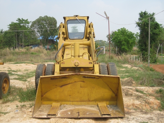 รถตักล้อยาง TOYOTA SD