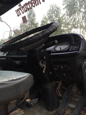 ขายดั้ม10ล้อ2เพลา ISUZU DECA 270แรง ยูโรวัน ปี43 เครื่องดี แคชซีสวย ยางดี ภายในสวย แอร์เย็น สภาพพร้อมใช้งาน เอกสารพร้อมโอน สนใจโทร090-8588220คุณนะ ID:narong498 หรือ www.truck.in.th/498 หรือFB:ณรงค์ ซื้อขายรถมือสอง(เว็บไซต์ส่วนตัว)