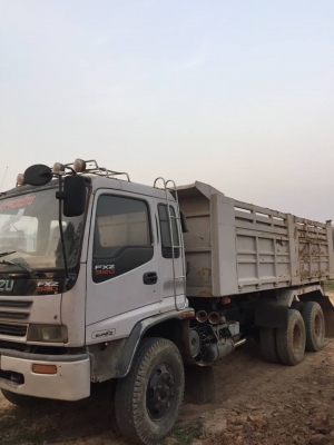 ขายดั้ม10ล้อ2เพลา ISUZU DECA 270แรง ยูโรวัน ปี43 เครื่องดี แคชซีสวย ยางดี ภายในสวย แอร์เย็น สภาพพร้อมใช้งาน เอกสารพร้อมโอน สนใจโทร090-8588220คุณนะ ID:narong498 หรือ www.truck.in.th/498 หรือFB:ณรงค์ ซื้อขายรถมือสอง(เว็บไซต์ส่วนตัว)