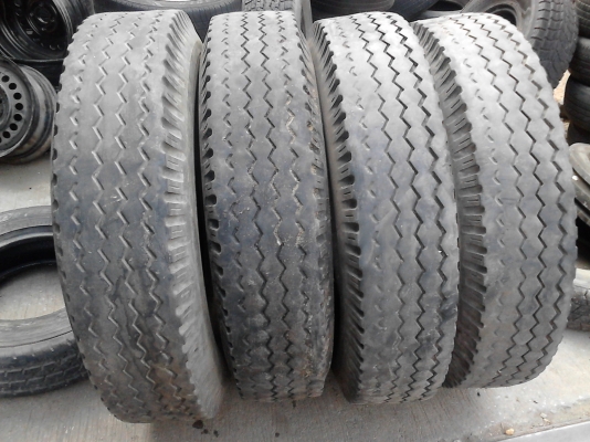 9.00-20 BRIDGE STONE มี 4 เส้น    Tel.081-427-3941