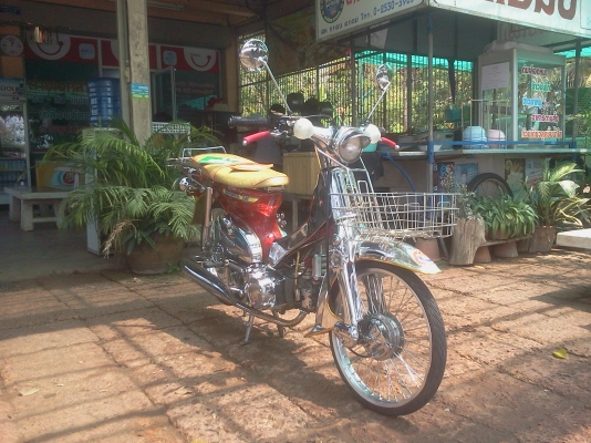 ขาย C70 เครื่องเวฟ Z ลูกเชีย ชัก 3 (มีเล่มทะเบียนเครื่อง+เล่มทะเบียนโครง) รถขี่ได้ปกติ อะไหล่เเต่งสวยๆ สภาพตามรูป ค่าตัว 15500 บาท สนใจทักเเชท หรือโทรสอบถามเพิ่มเติม 089-8054390 / 083-9008343 โอ๋ อยู่จังหวัด  ลพบุรี