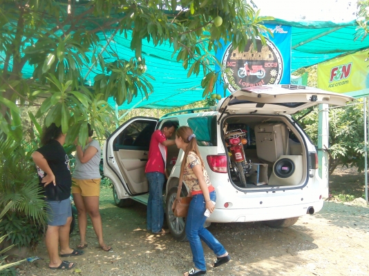 ขาย C70 เครื่องเวฟ Z ลูกเชีย ชัก 3 (มีเล่มทะเบียนเครื่อง+เล่มทะเบียนโครง) รถขี่ได้ปกติ อะไหล่เเต่งสวยๆ สภาพตามรูป ค่าตัว 15500 บาท สนใจทักเเชท หรือโทรสอบถามเพิ่มเติม 089-8054390 / 083-9008343 โอ๋ อยู่จังหวัด  ลพบุรี