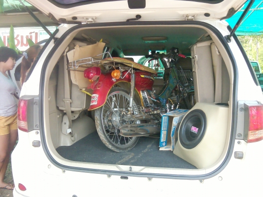 ขาย C70 เครื่องเวฟ Z ลูกเชีย ชัก 3 (มีเล่มทะเบียนเครื่อง+เล่มทะเบียนโครง) รถขี่ได้ปกติ อะไหล่เเต่งสวยๆ สภาพตามรูป ค่าตัว 15500 บาท สนใจทักเเชท หรือโทรสอบถามเพิ่มเติม 089-8054390 / 083-9008343 โอ๋ อยู่จังหวัด  ลพบุรี