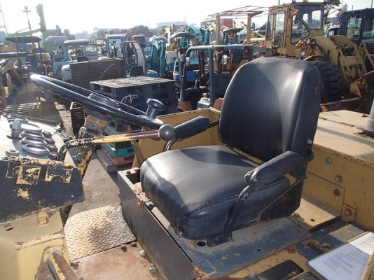 รถตักล้อยาง 507# 52677 ปี1984  เครื่อง 4 สูบ