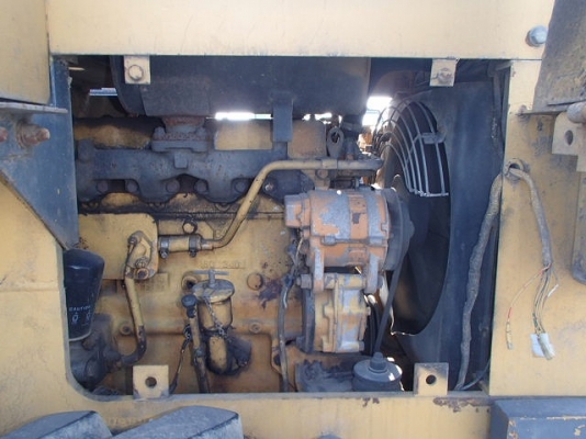 รถตักล้อยาง 507# 52677 ปี1984  เครื่อง 4 สูบ