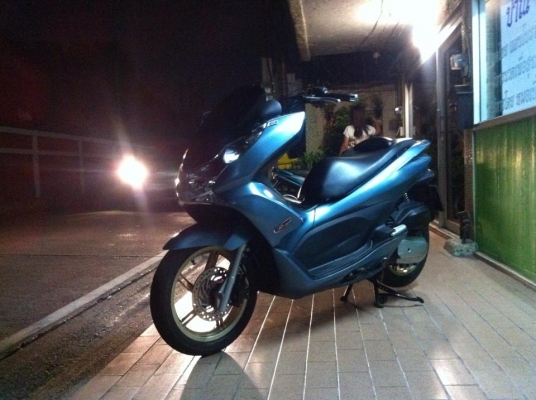 ขออนุญาติขาย HONDA PCX 150-i รุ่น IDLING STOP ปี 2013 โอนให้ฟรีครับ