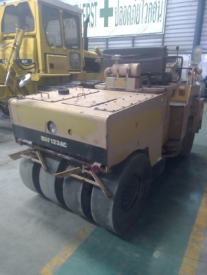 รถบด BOMAG BW123AC รถนำเข้าจากญี่ปุ่น