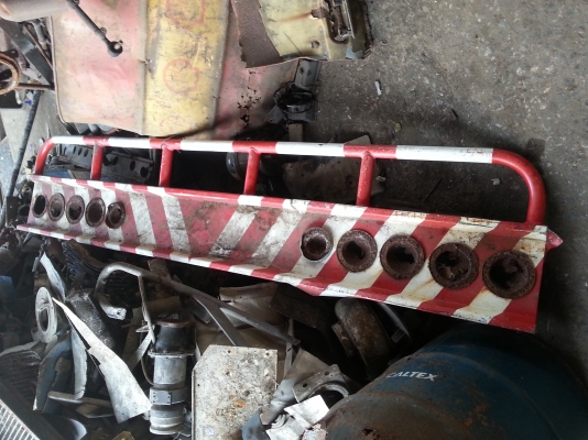 กันชนท้ายหางพ่วง รถน้ำมัน 500 บาท