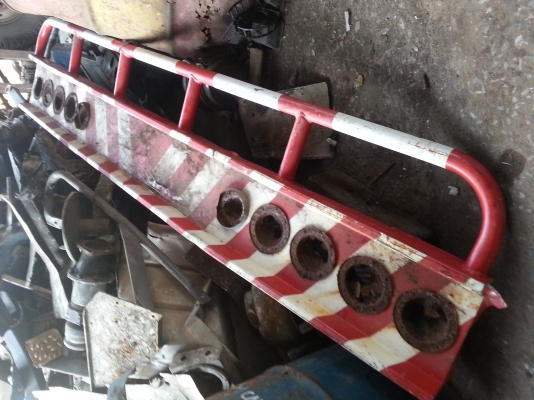 กันชนท้ายหางพ่วง รถน้ำมัน 500 บาท