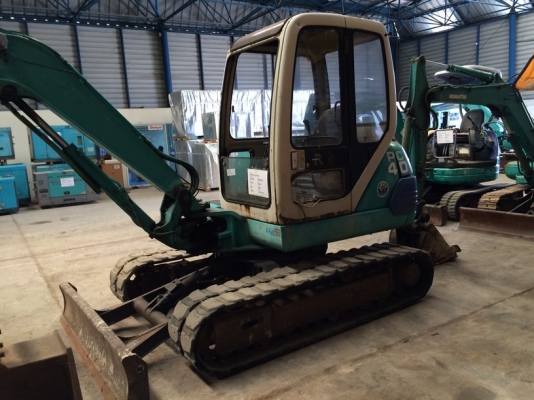 Komatsu PC40-7-20218 ถึงไทยแล้ว สภาพสวยขายถูกครับ
